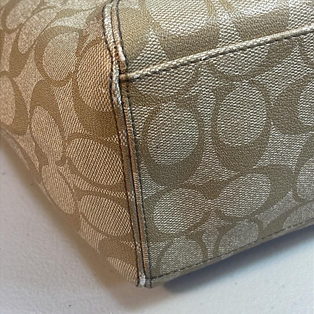 Coach Peyton Signature Pocket Tote & Crossbody Bag – Beige/Khaki F19816 - Picture 10 of 15